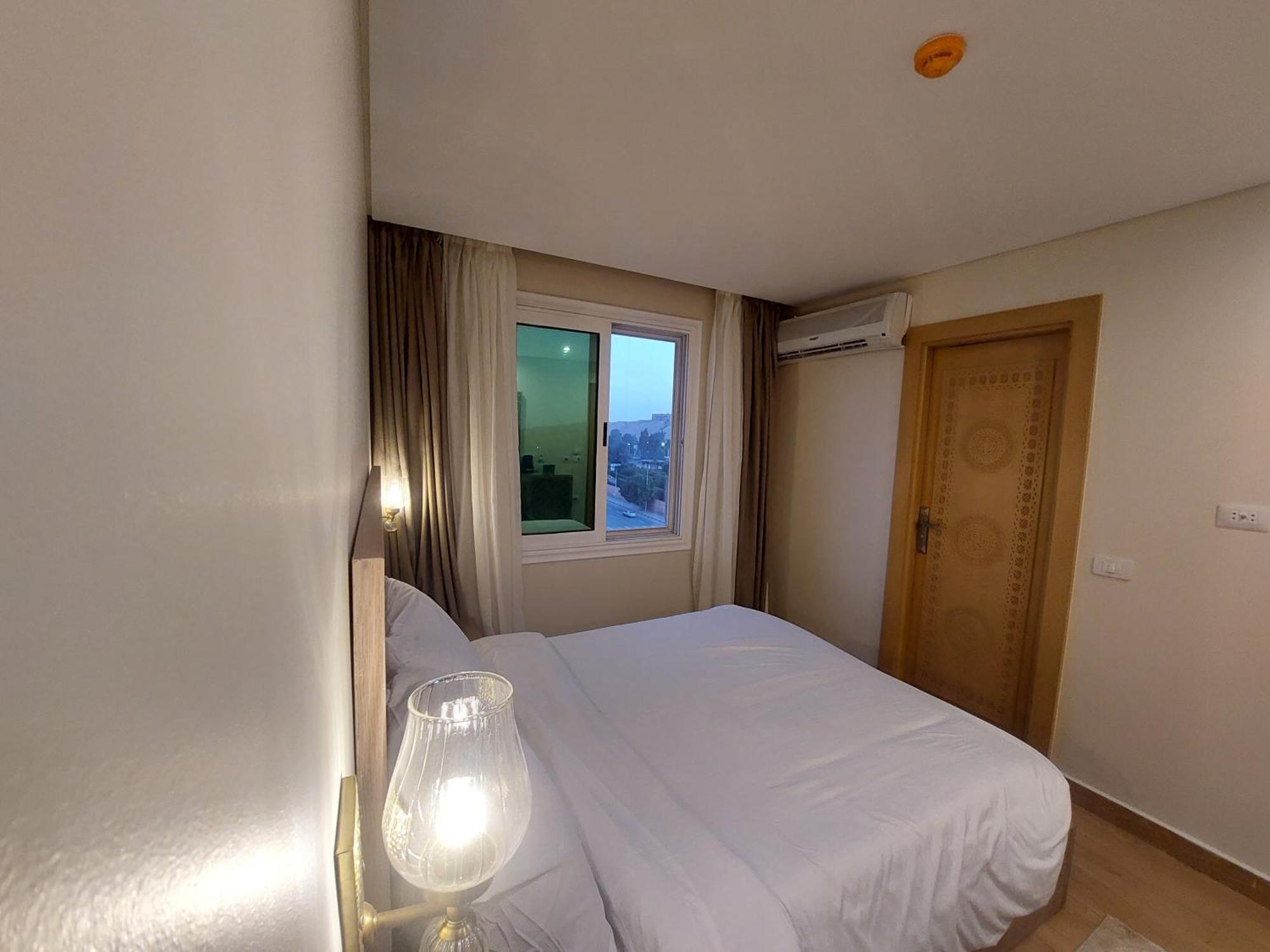Doudou Pyramids View Hotel Kafret el-Gabal Eksteriør bilde