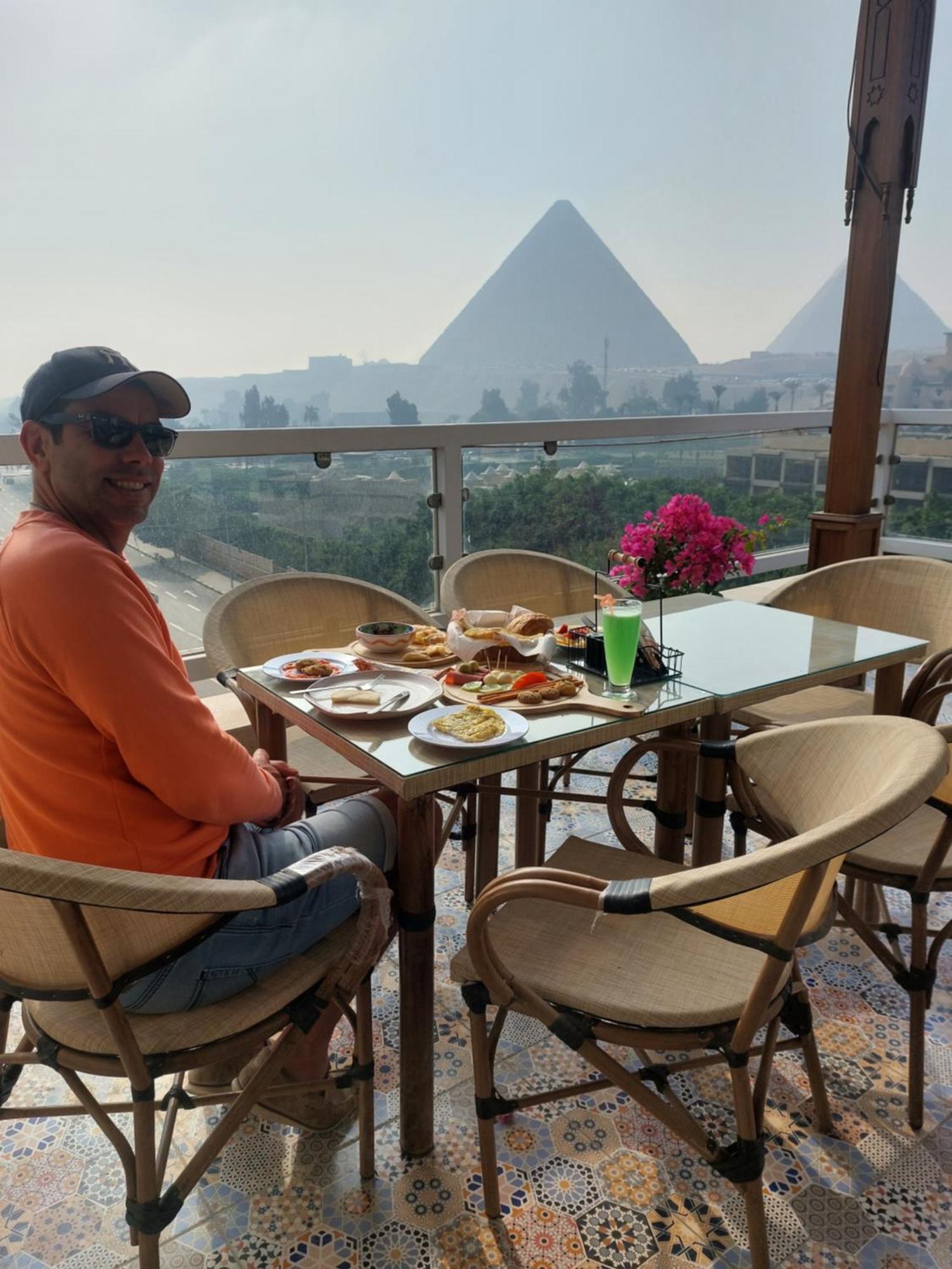 Doudou Pyramids View Hotel Kafret el-Gabal Eksteriør bilde