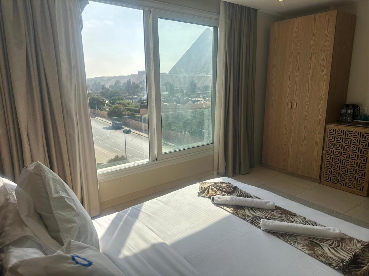 Doudou Pyramids View Hotel Kafret el-Gabal Eksteriør bilde