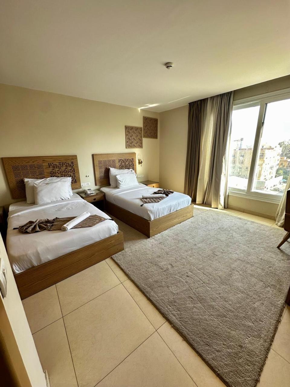 Doudou Pyramids View Hotel Kafret el-Gabal Eksteriør bilde