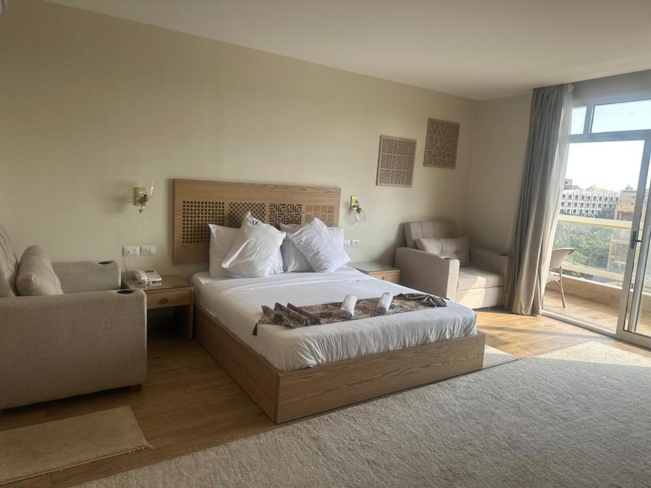 Doudou Pyramids View Hotel Kafret el-Gabal Eksteriør bilde