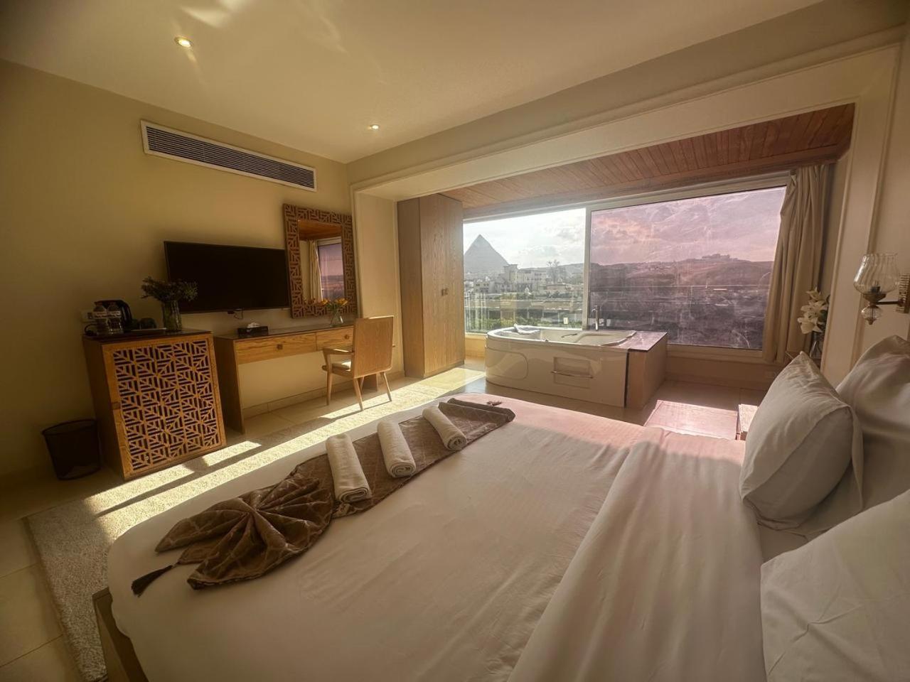 Doudou Pyramids View Hotel Kafret el-Gabal Eksteriør bilde